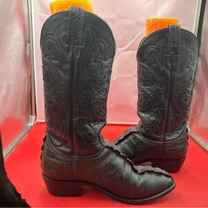 Durango men 8.5 exotic print cowboy boots